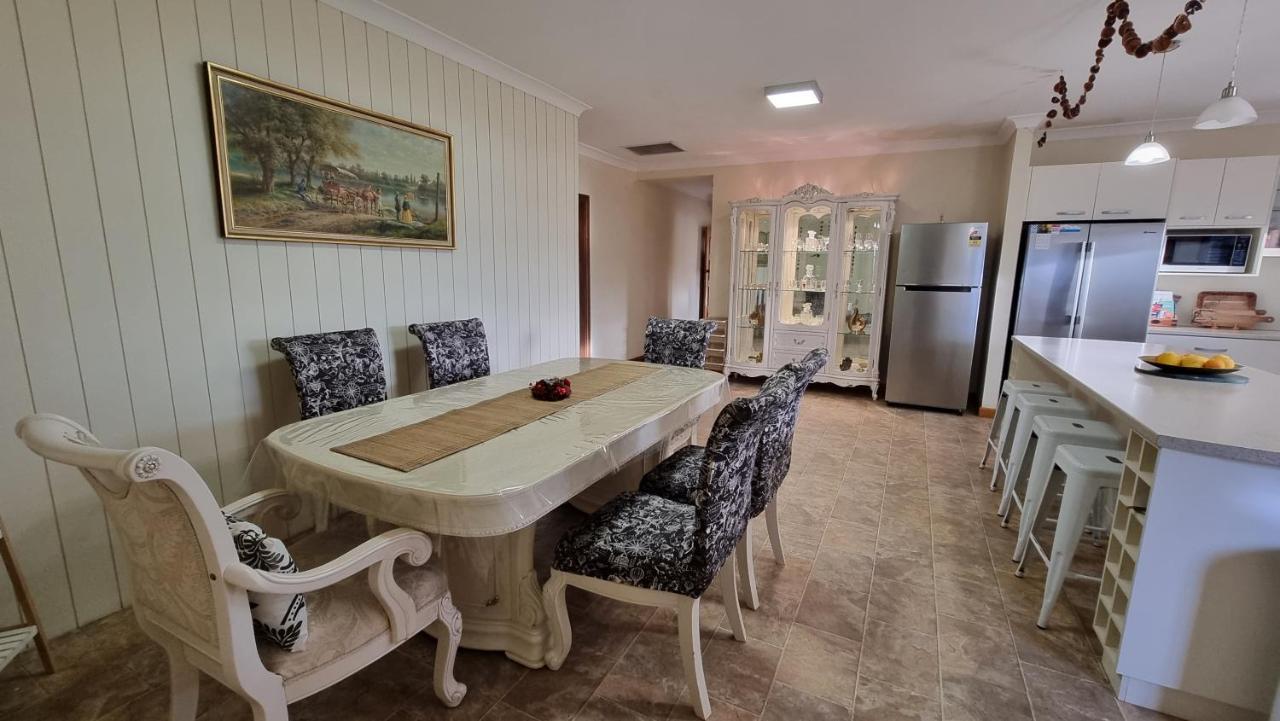 Spacious Holiday Home - Waikerie Екстер'єр фото